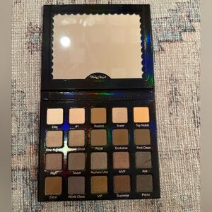 Violet Voss Pro Eye Shadow Palette